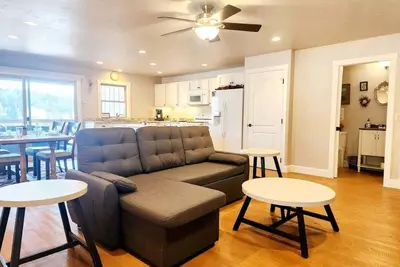 Image de Stunning Large Deck- Bigfork Bay