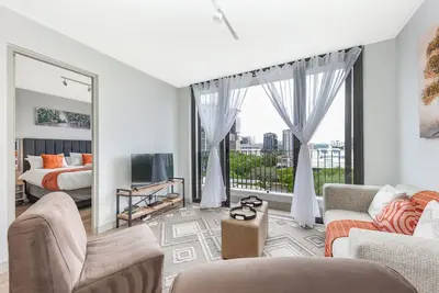 One Rosebank | Rustic Luxe 2br Haven