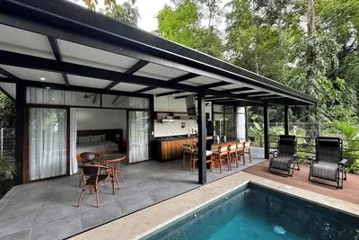 Image de Sharka House - Brand new gorgeous 2br w/pool & Ac