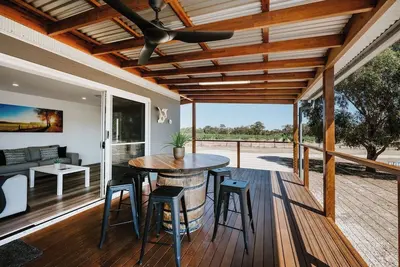 Image de Silver Oak Quiet Countryside Cottage by the Vines