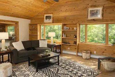 Image de Renovated Mountain Retreat in Hesperus