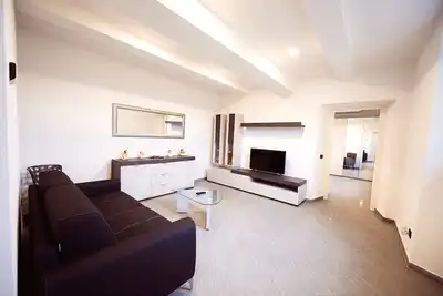 Image de 3 km from Cernobbio and the lake, beautiful apartment with separate entrance