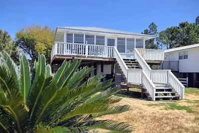 Image de Sunset Sanctuary | Bay views