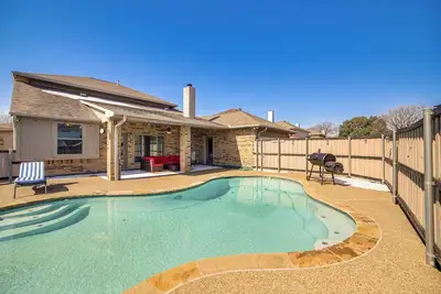 Image de Walk to Lake Ray Hubbard: Spacious Home w/ Pool