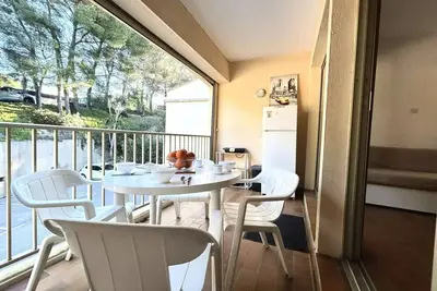 Image de Appart 2 pièces avec Cabine - Jusqu'à 4 personnes - Sanary-sur-Mer
