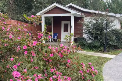 Image de Cozy 1-bedroom cottage in delightful Cartersville with Ac