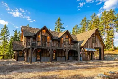 Image de New! Spacious Lodge | 3 Kings | Hot Tub & Fire Pit