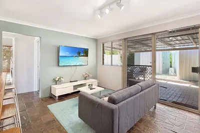Image de Comfortable 3-Bed Home in Marangaroo