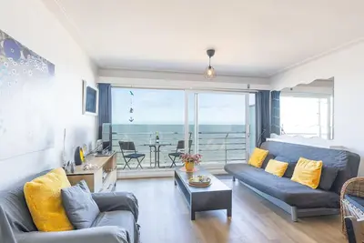 Image de Appartement au 6ème étage avec vue sur la mer