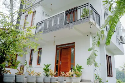 Image de Modern Jungle Vibe I fully furnished Apartment Near Hikkaduwa Beach