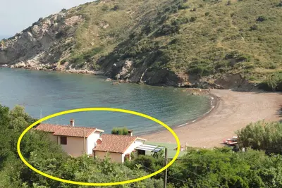 Image de Apartment on the beach, sea view terrace, parking, air conditioning