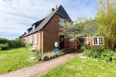 Image de Stylish vacation home for 4 people with sauna, garden and close to the beach in Hörnum