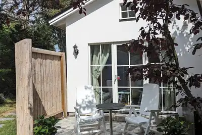 Image de Well equipped  and cozy  2-bedroom cottage in charming Höllviken awaits you