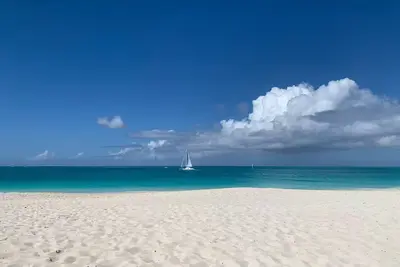 Image de Prime Grace Bay 2 Br with Beach, Pool & Tennis