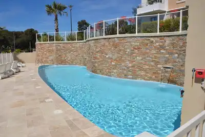 Image de Bel appartement climatisé pour 4 personnes à 300m de la plage à Agay