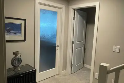 Image de Two Bedroom Basement Suite