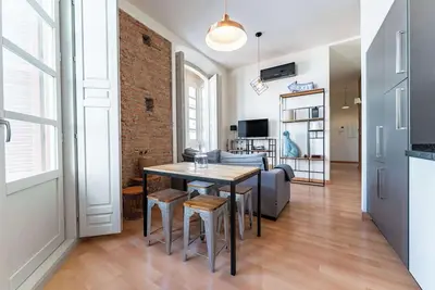 Image de Sr Charming flat in the city center (parking option)