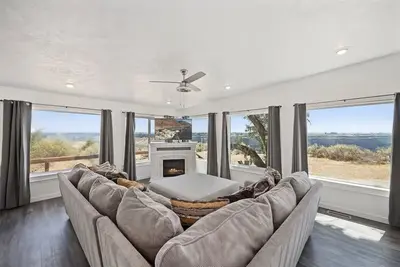 Image de Rimview Haven: Hot Tub, Waterfall Trail & Golf!