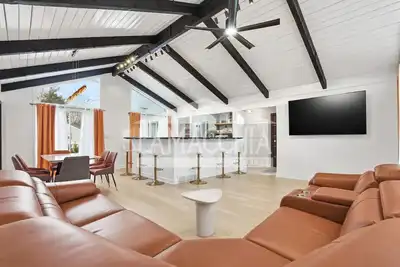 Image de Contemporary 4-bedroom ranch style home with Ac in charming Falmouth, Cape Cod