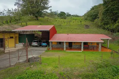 Image de Hillside Hideaway #1