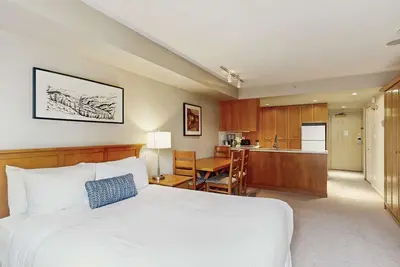 Image de Whistler - Whistler Peak Lodge 203