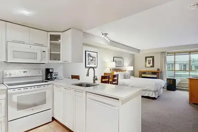 Image de Whistler - Whistler Peak Lodge 415