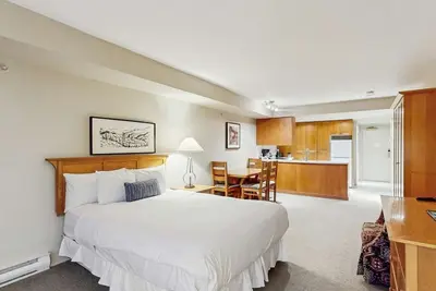 Image de Whistler - Whistler Peak Lodge 410