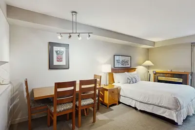 Image de Whistler - Whistler Peak Lodge 417