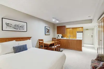 Image de Whistler - Whistler Peak Lodge 412