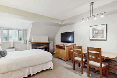 Image de Whistler - Whistler Peak Lodge 514