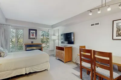 Image de Whistler - Whistler Peak Lodge 522