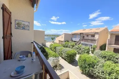 Image de Superbe appart rénové avec clim et balcon à 50m de l'étang