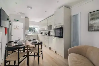 Image de Refurbished 4bdr Home in Harborne Birmingham