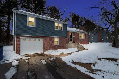 Image de New! Comfortable Bloomfield 3br Retreat