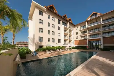 Image de Chic 1-bedroom in Greenwood /Pool plus Secure Parking