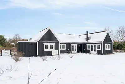 Image de Bright and spacious holidayhome near Vejby Strand