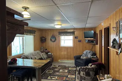 Image de Perfect 3-bedroom cabin in enjoyable Marinesco getaway