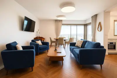 Image de High-End 3br – Panoramic Jlm & Western Wall Views