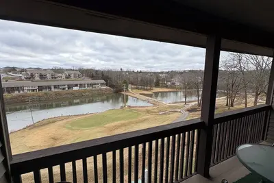 Image de Cozy 2-bedroom condo in fantastic Pointe Royale Branson location