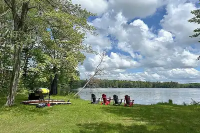 Image de Whimsical Waterside Cottage