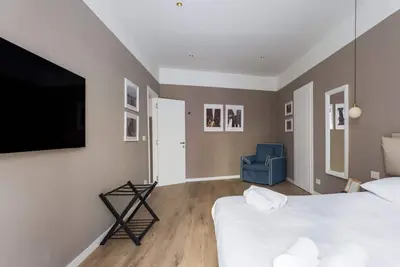 Image de Domus Furcilla lux By Dimorra