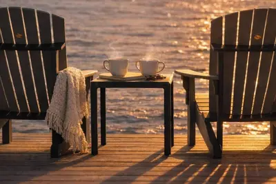 Image de Villa Riverside – Luxury Riverfront Home w/ Dock, 2 Boat Lifts, Heated Pool & Whirlpool