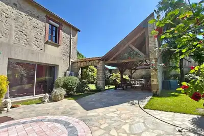 Image de maison de charme à la campagne