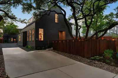 Image de Luxurious Wellness Retreat - 5bd in Austin