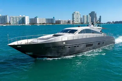 Image de 95’ Leopard Luxury Yacht: The Ultimate Escape