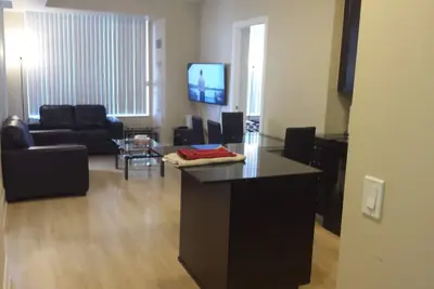Image de Best Location, Spectacular View, 2br Furnished Condo, Square 1 Mall, Mississauga
