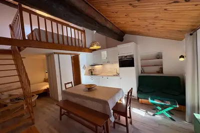 Image de 200m des commerces, 2ème étage, télévision, 44m², Aussois