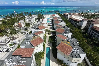 Image de Comfort 1 Bedroom Pool View, Destination Jelly Playa Coral Condo