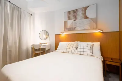 Brand New Japandi - Modern 1 Br Walk to Moa