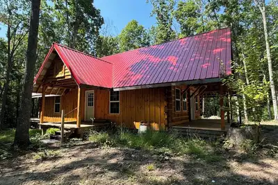 Image de Welcome to DeepWoods Lodge at Hatfield McCoy. 3br Mountain Log home on 22 acres.